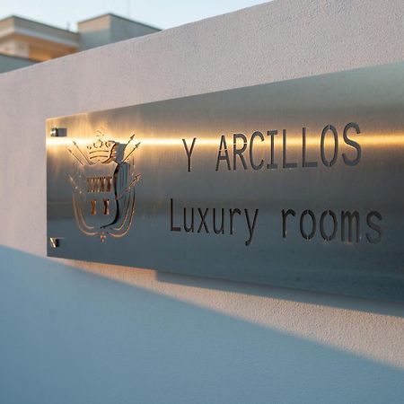 Y Arcillos Luxury Rooms Cin Ito75O35B4Ooo468O2 레체 외부 사진